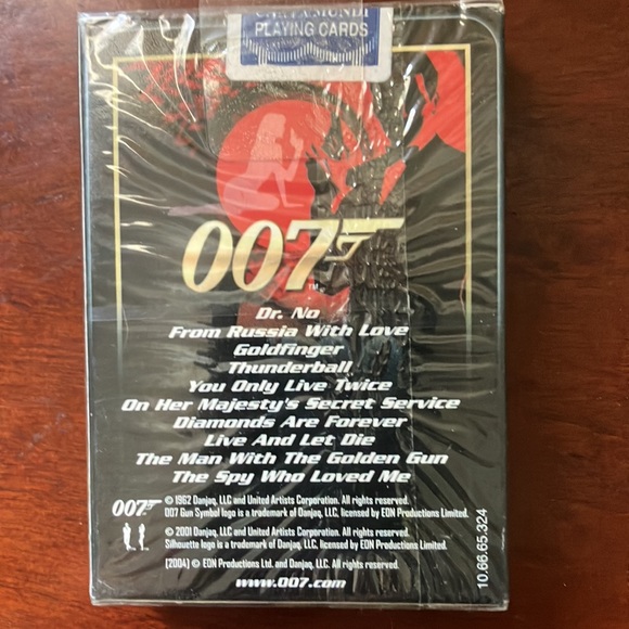 Casino Royals James Bond collection playing cards 2 decks of playing cards poker - Picture 8 of 8